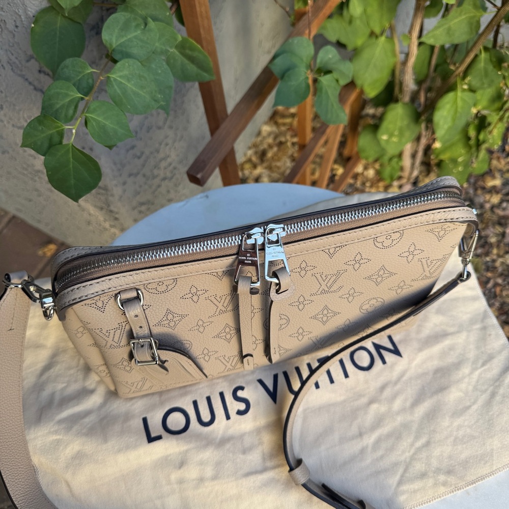 SOLD Louis Vuitton Monogram Mahina Leather Hand It All PM Crossbody - Picture 5 of 16